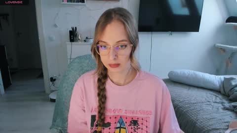 Violet online show from 02.16.26