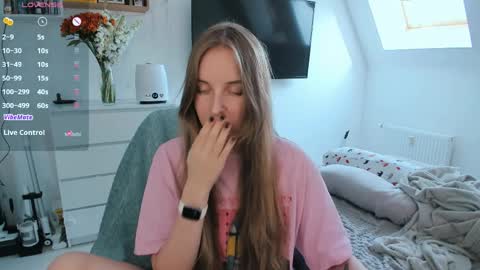 Violet online show from 04.06.26