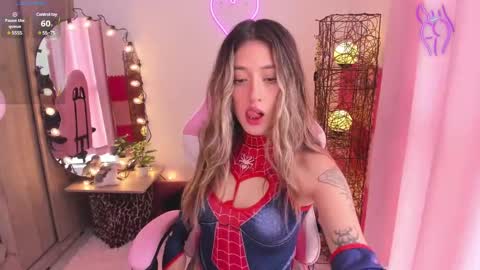 Snapshot of violet_ch chatting on 01.28.25 violet online show from 01.28.25