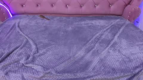      online show from 03.06.25