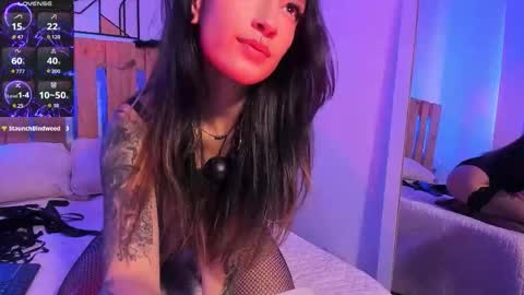 Violet Jones online show from 02.10.26