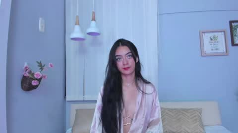 Snapshot of violet_moonligth chatting on 06.08.26 violet_moonligth online show from 06.08.26