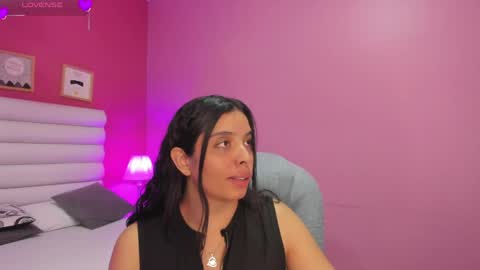 violet_sinclair online show from 04.30.26