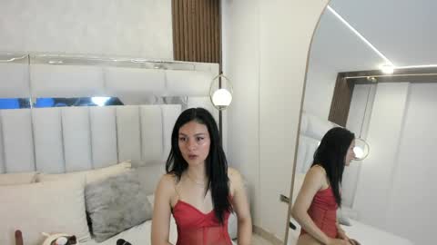 Snapshot of violet_vyx chatting on 05.30.26 Violet online show from 05.30.26