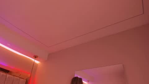 Snapshot of violeta_abel chatting on 10.01.25 Violeta online show from 10.01.25