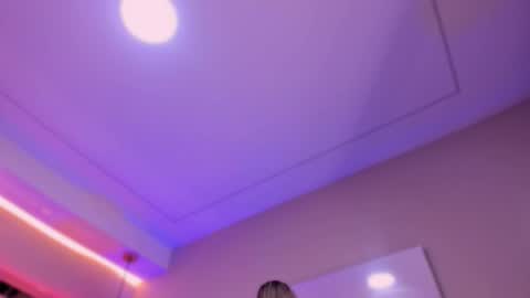 Snapshot of violeta_abel chatting on 10.27.25 Violeta online show from 10.27.25