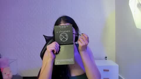 Snapshot of violeta_diazz chatting on 07.14.26 online show from 07.14.26
