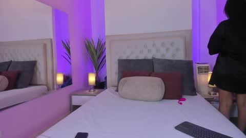 Sofi online show from 04.11.26