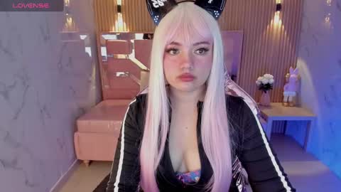 Snapshot of violeta_sub chatting on 03.10.25 IG violeta sub online show from 03.10.25