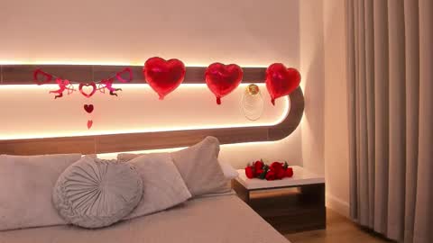 Snapshot of violeta_sum chatting on 02.14.26 Violeta Sum online show from 02.14.26