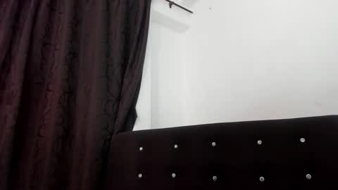 VioletaDums online show from 02.28.25