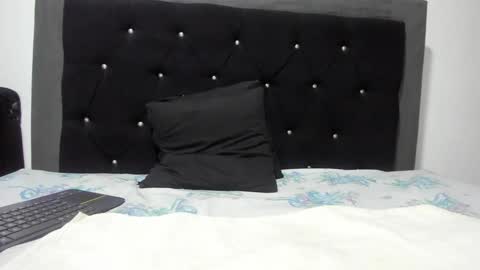 VioletaDums online show from 03.04.25