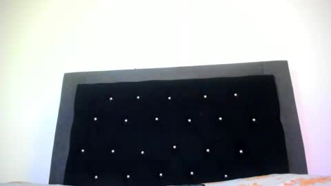 VioletaDums online show from 10.21.25