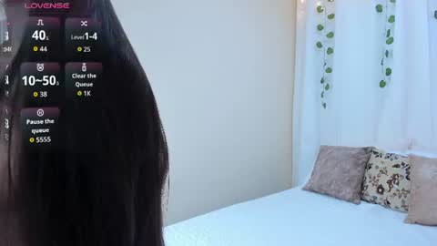Snapshot of violetagrace chatting on 06.28.26 Violeta online show from 06.28.26