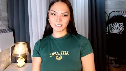 Snapshot of violetasha chatting on 09.12.25 violet online show from 09.12.25