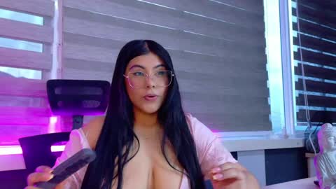 Violet online show from 05.06.26