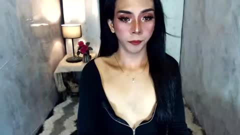 Snapshot of violeterection chatting on 01.21.25 JUVY online show from 01.21.25