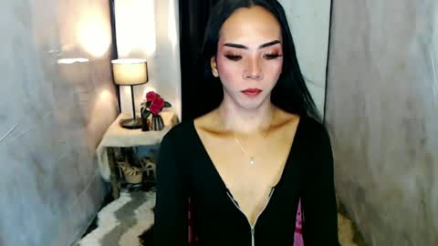 Snapshot of violeterection chatting on 01.28.25 JUVY online show from 01.28.25