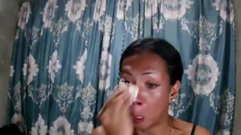 Snapshot of violeterection chatting on 11.02.25 JUVY online show from 11.02.25