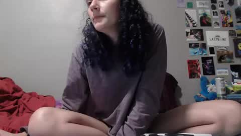 Snapshot of violethooper chatting on 09.24.25 Violet Hooper online show from 09.24.25