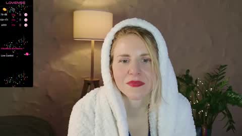 Snapshot of violetplath chatting on 03.09.25 Violet next stream December 6 online show from 03.09.25