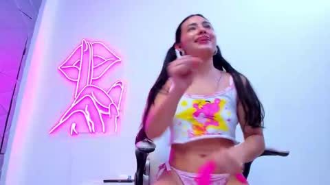 Violet Rousse online show from 01.30.25