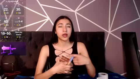 Snapshot of violett1126 chatting on 05.09.26 1126 online show from 05.09.26