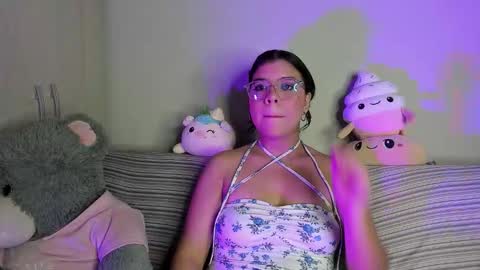 Snapshot of violett2006 chatting on 02.20.26 violeta online show from 02.20.26