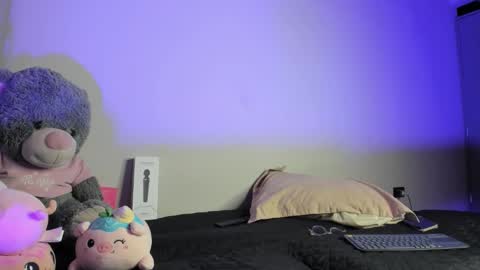 Snapshot of violett2006 chatting on 02.26.26 violeta online show from 02.26.26