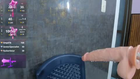 Snapshot of violett_collins_ chatting on 02.14.25 Violett online show from 02.14.25