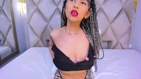 Violett  online show from 01.16.26