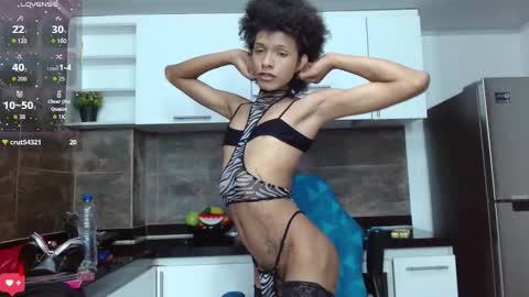 Snapshot of violett_salvatore chatting on 01.07.26 V I O L E T T E online show from 01.07.26