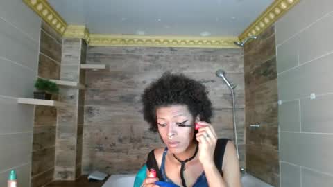 Snapshot of violett_salvatore chatting on 02.21.26 V I O L E T T E online show from 02.21.26