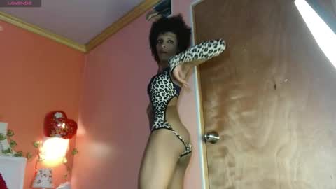 Snapshot of violett_salvatore chatting on 02.26.26 V I O L E T T E online show from 02.26.26