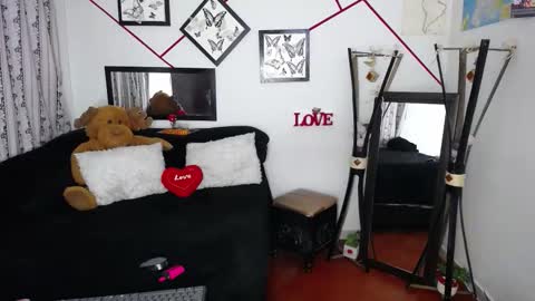 Snapshot of violetta_afrodita chatting on 10.07.25 violetta_afrodita online show from 10.07.25