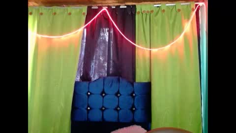 violetta_dreams online show from 12.22.25