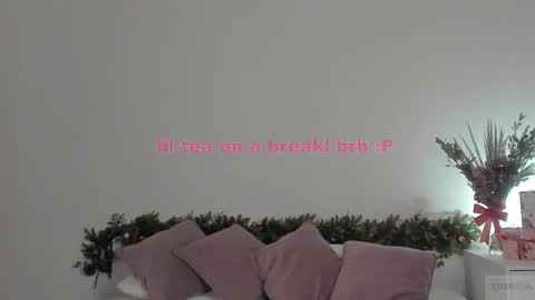 violetta_finch online show from 01.07.25