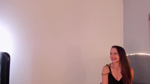 Snapshot of violetta_fire chatting on 02.10.26 Violetta online show from 02.10.26