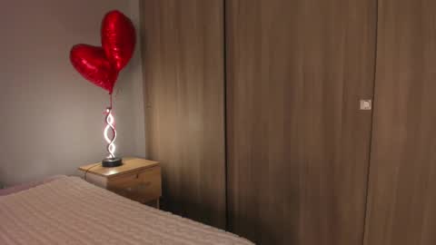 violetta independent model online show from 02.16.25