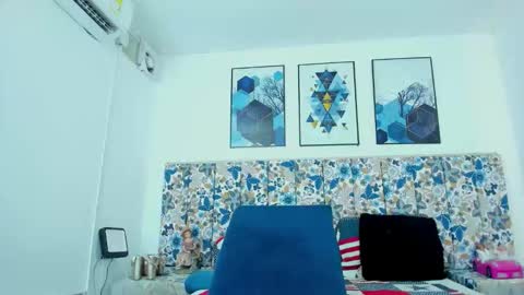Snapshot of violetta_tss chatting on 04.28.26 Princess Violet Valerious Follow me IGX violetvalerious online show from 04.28.26