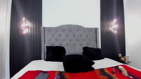 Violetta  online show from 12.18.25