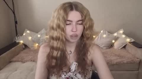 ViolettaOtis online show from 09.11.25