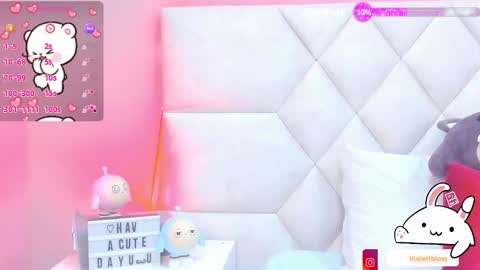 Snapshot of violettbloss chatting on 10.28.25 Violeta online show from 10.28.25