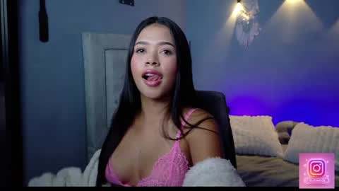 Snapshot of violettdoll_1 chatting on 06.11.26 Violett Doll online show from 06.11.26