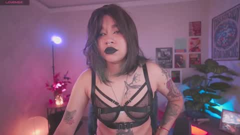 Snapshot of violette_clerk1 chatting on 02.01.26 JULIE UWU online show from 02.01.26