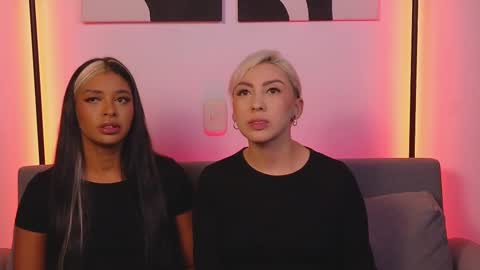 Violet online show from 03.10.25