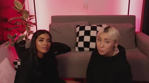 Violet online show from 11.13.25