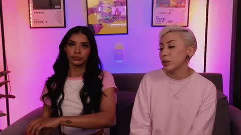 Snapshot of violettgrey_ chatting on 02.27.26 Violet online show from 02.27.26