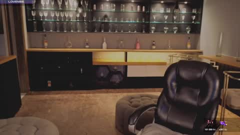 Violett  online show from 02.06.25