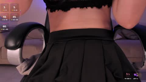 Violett  online show from 02.26.25